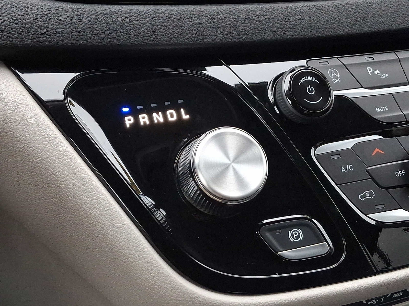 2024 Chrysler Pacifica Touring L FWD