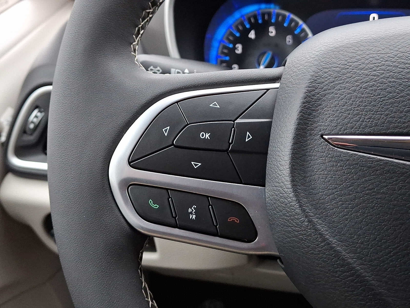 2024 Chrysler Pacifica Touring L FWD