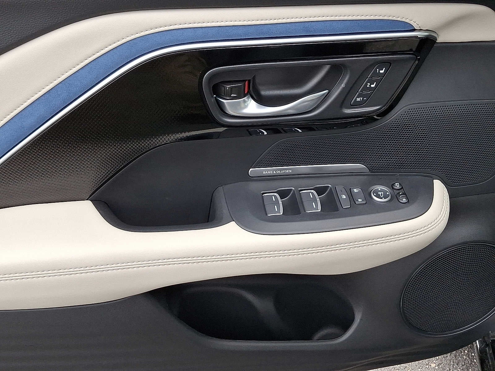 2025 Acura ADX AWD w/A-Spec Advance Package