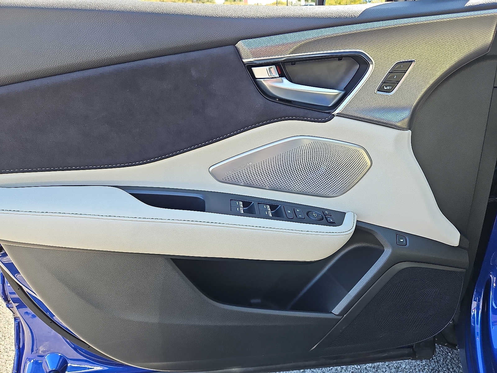 2025 Acura RDX SH-AWD w/A-Spec Advance Package