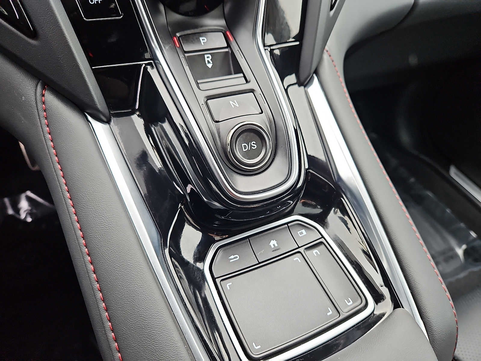 2025 Acura RDX SH-AWD w/A-Spec Advance Package