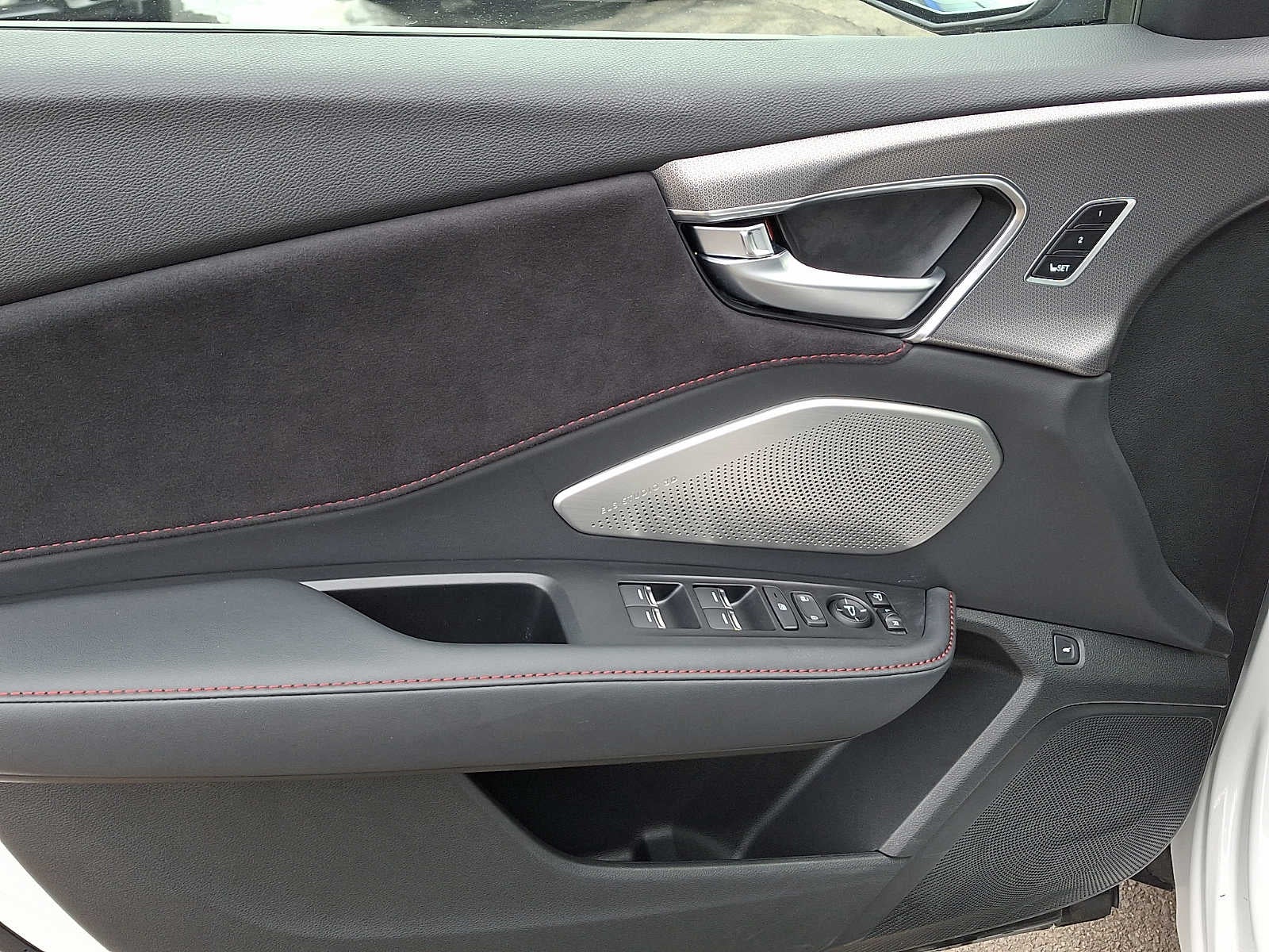 2025 Acura RDX SH-AWD w/A-Spec Advance Package