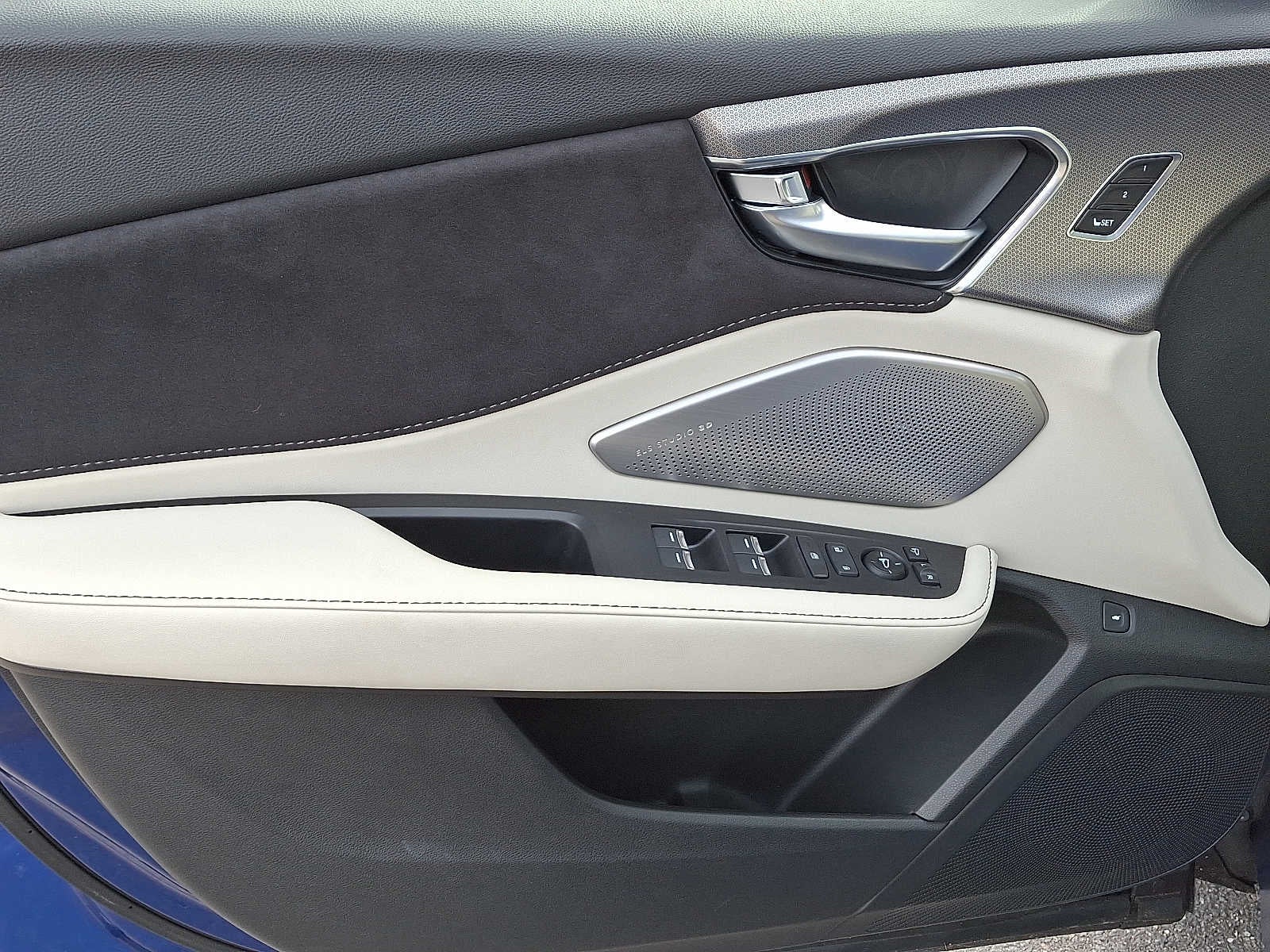 2025 Acura RDX SH-AWD w/A-Spec Advance Package