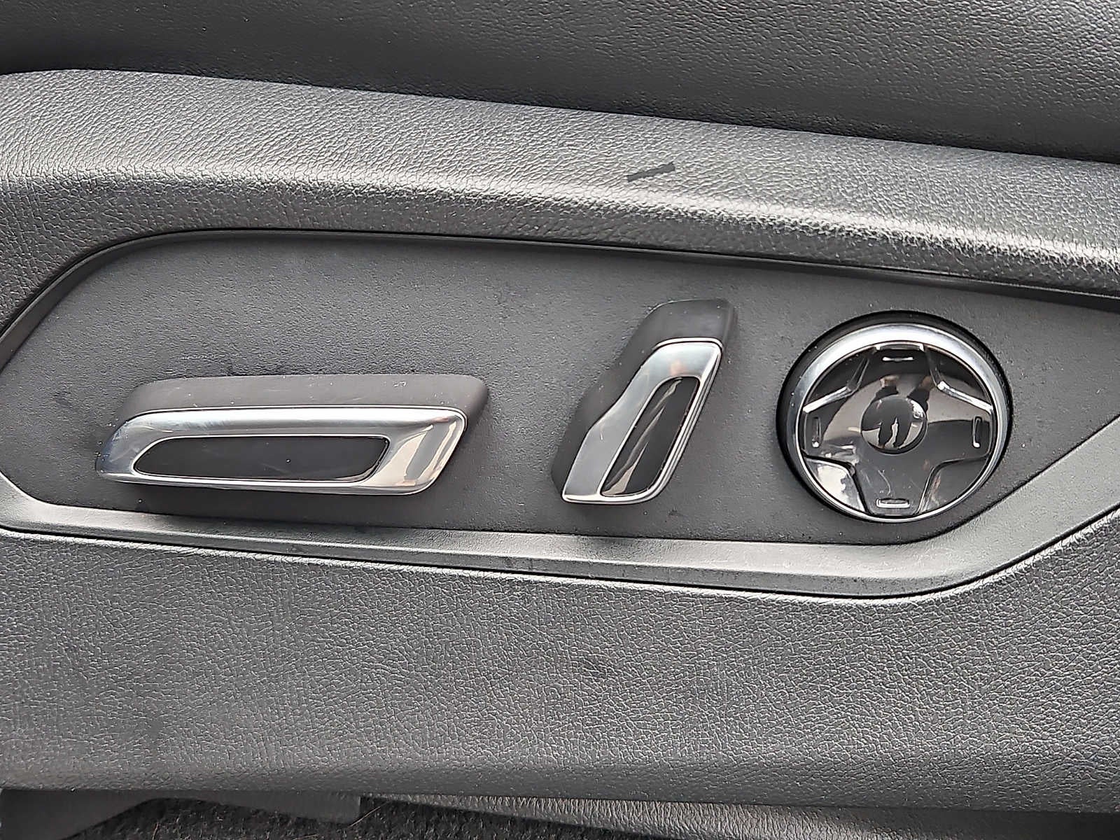 2023 Acura MDX SH-AWD w/Technology Package