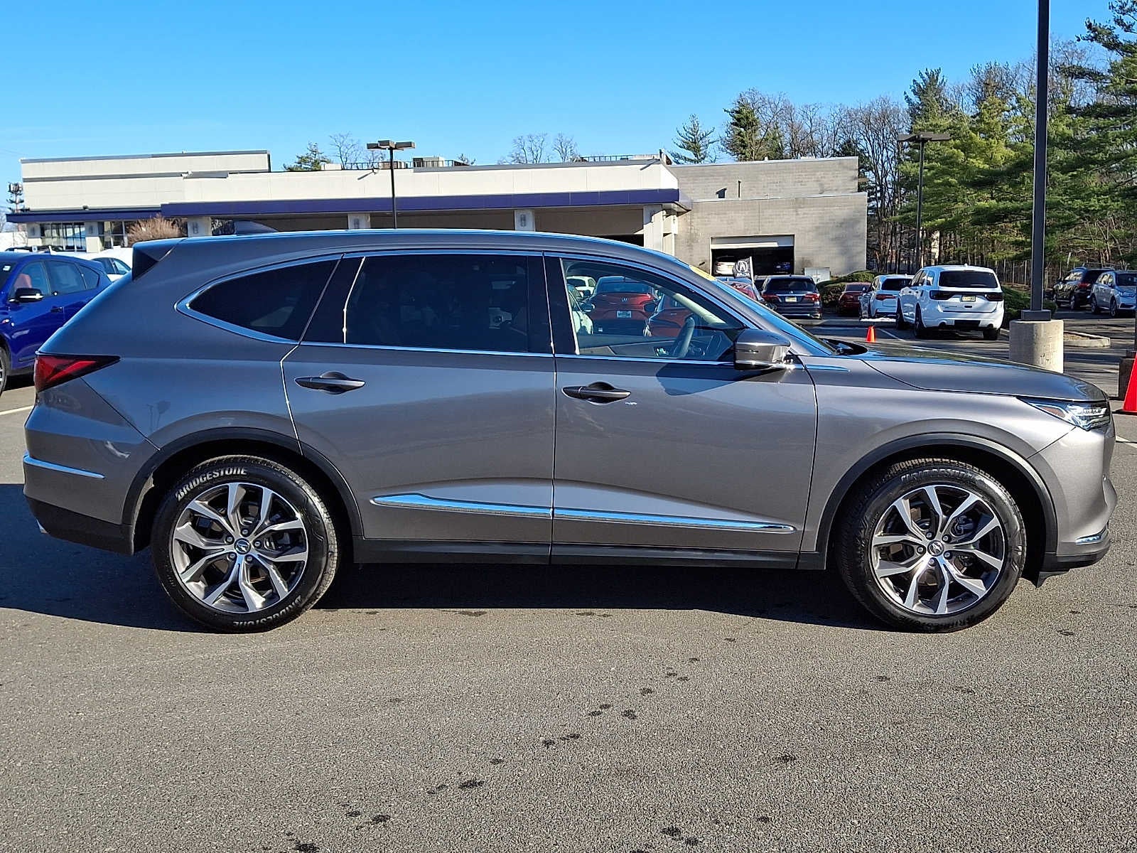 2023 Acura MDX SH-AWD w/Technology Package