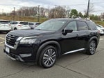 2022 Nissan Pathfinder Platinum 4WD
