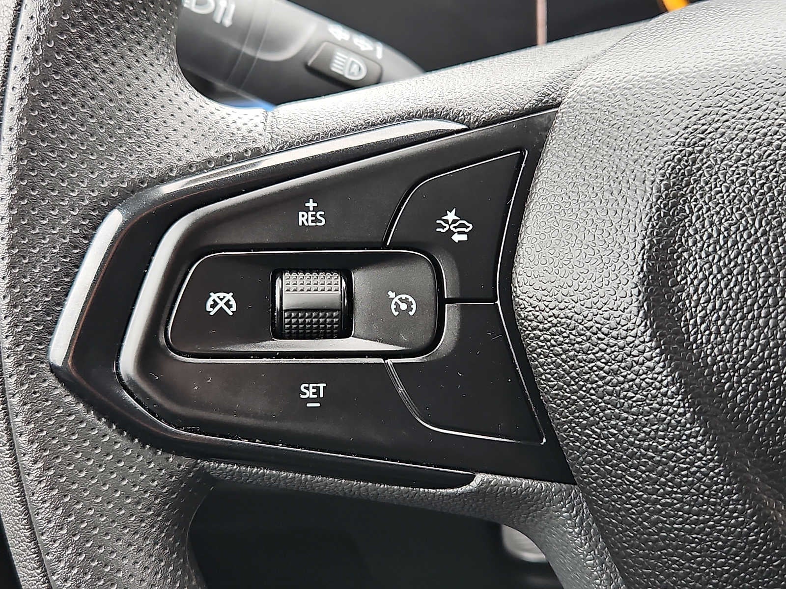 2025 Chevrolet Trax FWD 4dr LT