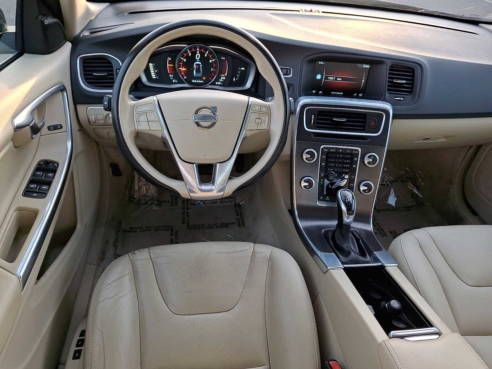 2015 Volvo S60 2015.5 4dr Sdn T5 Premier AWD